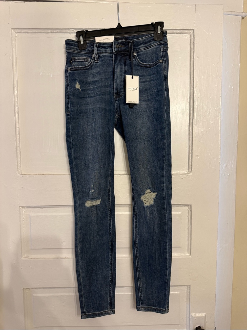 Judy Blue Mid-Dark Wash Distressed Skinny Jeans